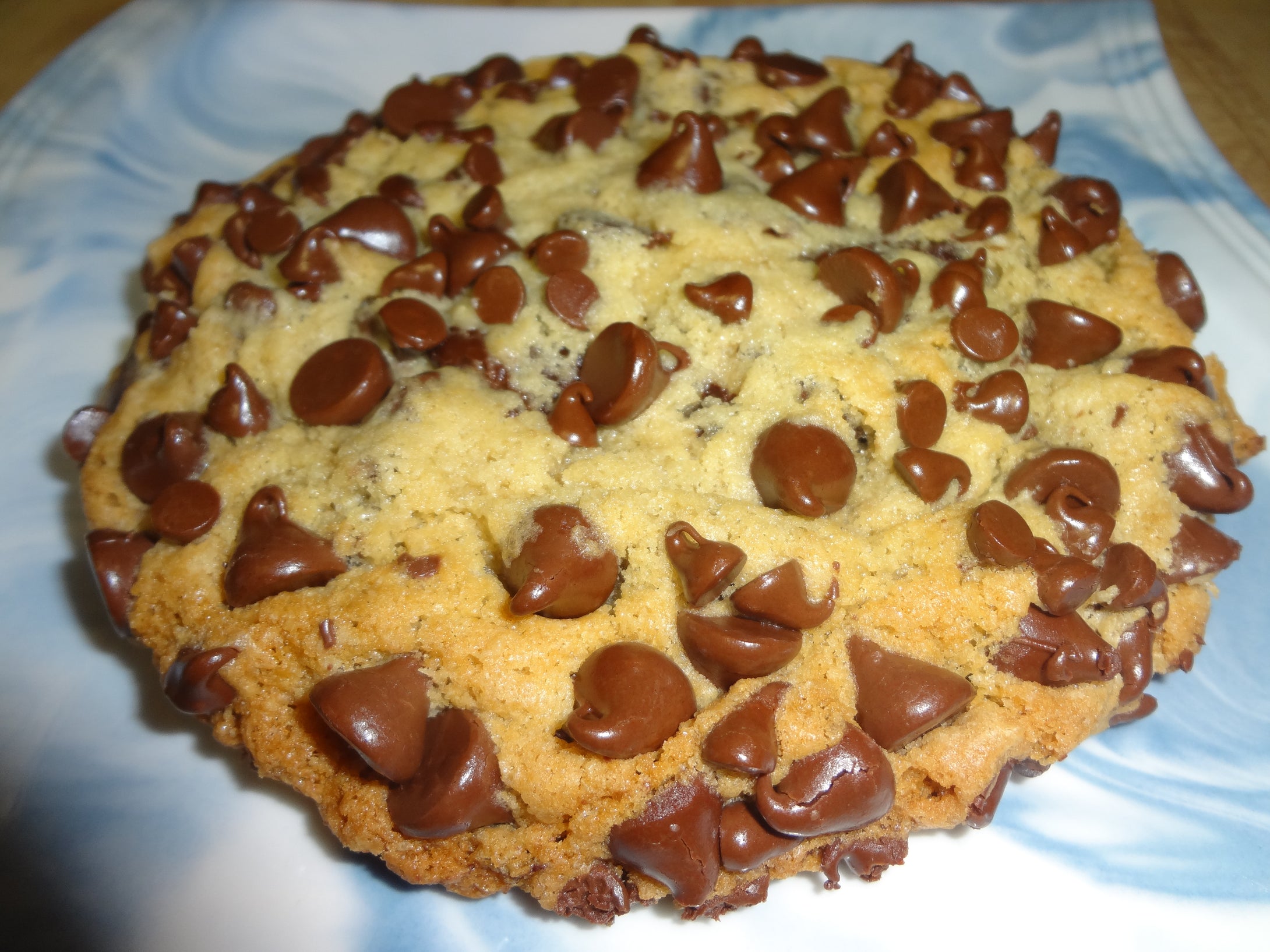 Soft and Gooey Homemade Bakery Style Chocolate Chip Cookies (8 Cookies)