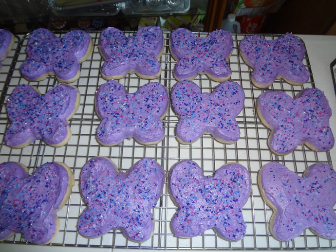 Excellent Homemade Soft Sugar Cookies With Buttercream Frosting With Choices