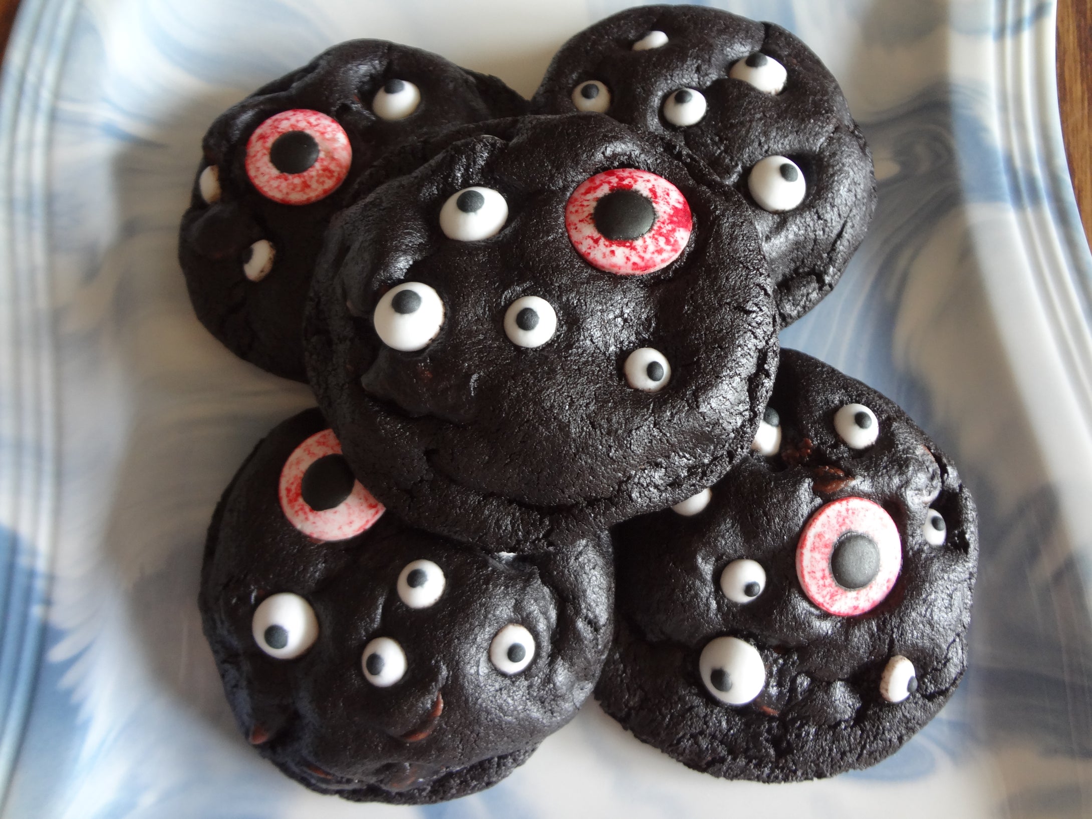 Scary Homemade Chocolate Chip Eyeball Cookies (18 Cookies)