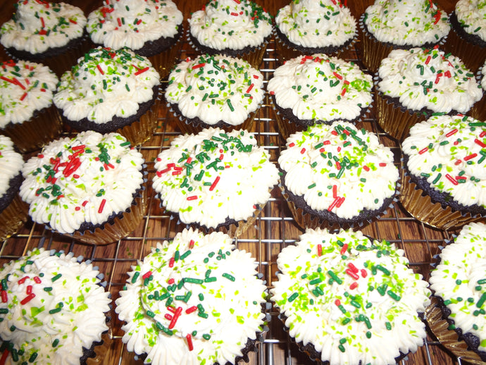 Homemade Guinness Cupcakes w/Whiskey Ganache Filling & Irish Cream Frosting (2 Dozen)
