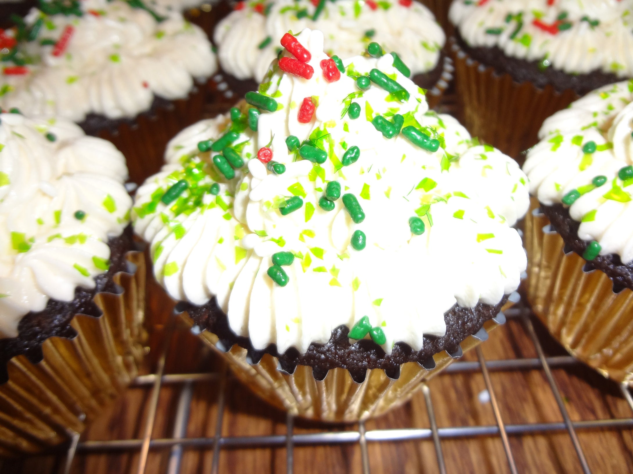 Homemade Guinness Cupcakes w/Whiskey Ganache Filling & Irish Cream Frosting (2 Dozen)