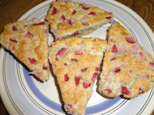 Tender and Moist Homemade Strawberry Shortcake Scones "American" Style (8 Scones)