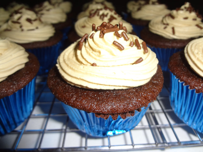 Coffee and Espresso Infused Homemade Mocha Cupcakes (16 Cupcakes)
