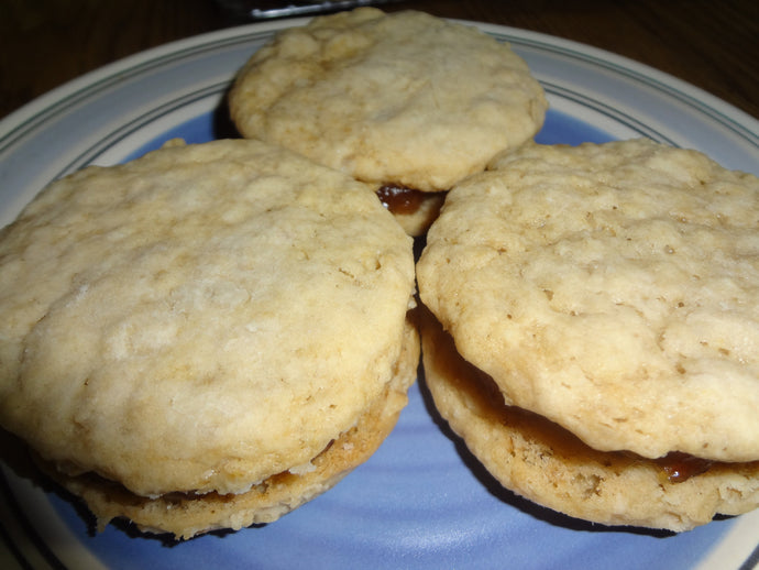 Rich and Delicious Homemade Old-Fashioned Date Filled Oatmeal Cookies (20 Cookies)
